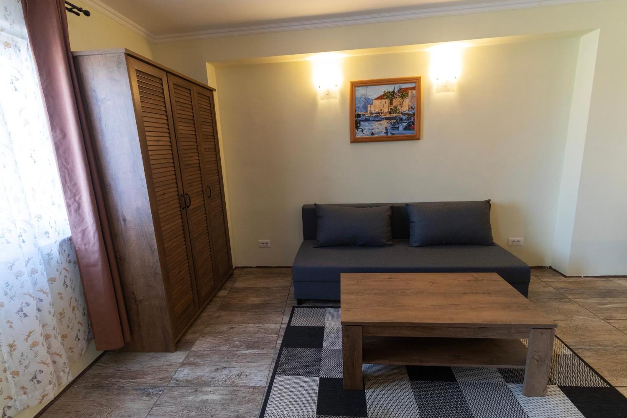 Taverna & Rooms Sutivan Kültér fotó