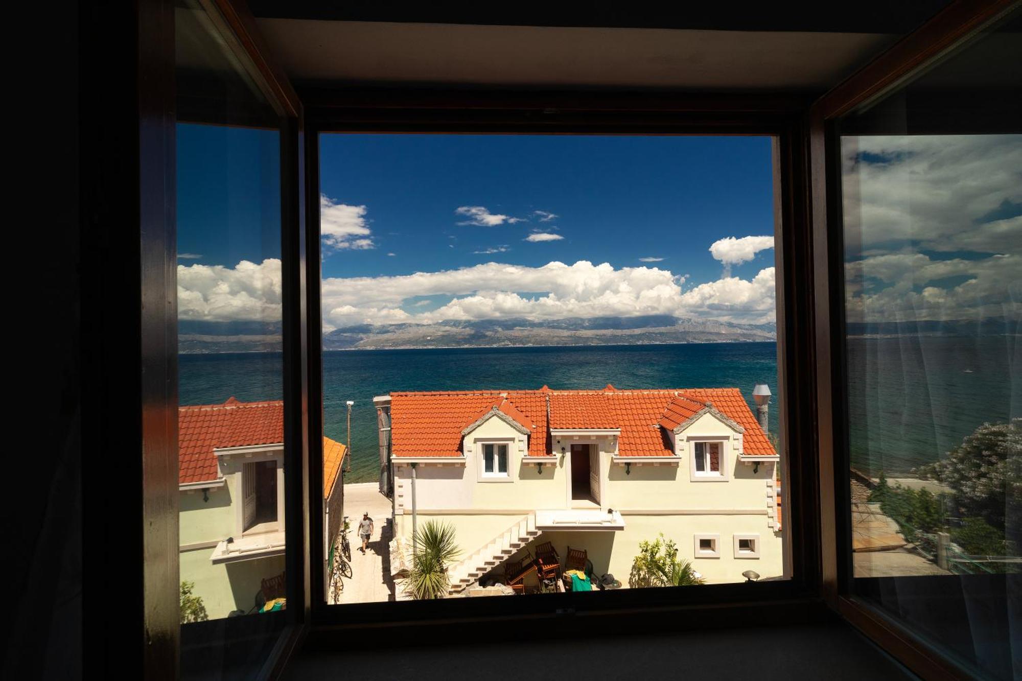 Taverna & Rooms Sutivan Kültér fotó